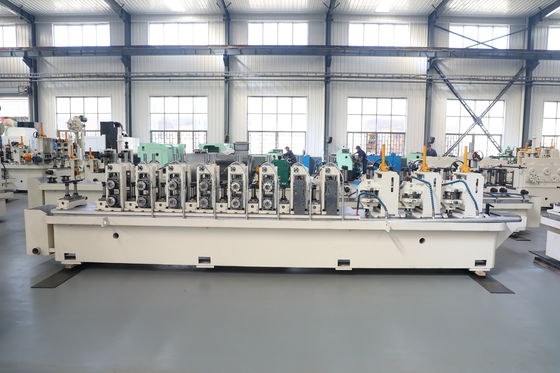 1.5·8.0mm Warmgewalzte Stahlrohrmühle und Rollenformmaschine für die Herstellung von Baurohren und Strukturrohren